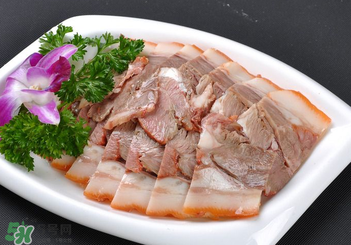豬頭肉怎么挑選？豬頭肉怎么處理？
