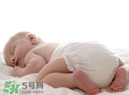 尿布和尿不濕哪個(gè)科學(xué)？尿布和尿不濕的區(qū)別