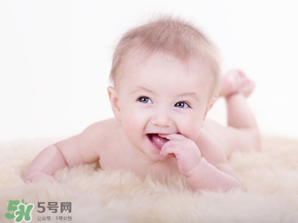 兒童安全座椅要坐到幾歲？兒童安全座椅適合多大的孩子？