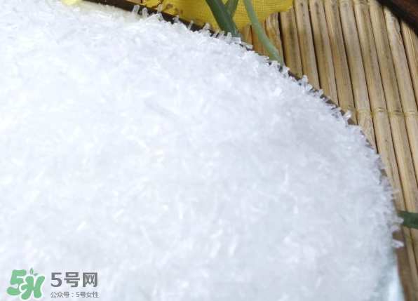 味精和雞精哪個(gè)更健康？味精和雞精哪個(gè)對(duì)身體危害大？