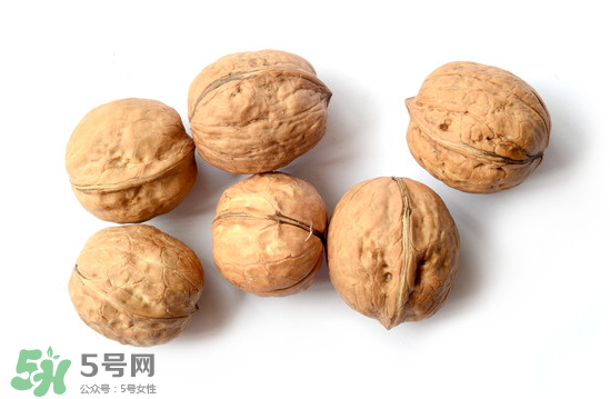 吃核桃能除濕嗎？濕氣重可以吃核桃嗎？