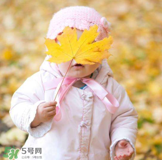 秋季寶寶怎么穿衣服？秋季寶寶穿什么？