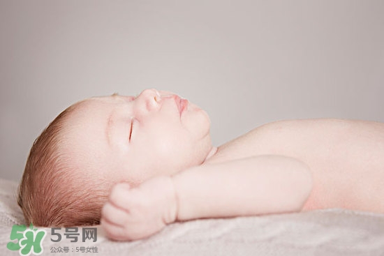 寶寶午睡多長時(shí)間才好？寶寶午睡的最佳時(shí)間