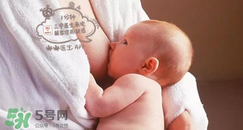寶寶睡覺出汗多還要蓋被嗎？寶寶睡覺出汗多怎么辦？