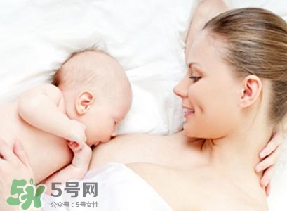 寶寶睡覺吃奶好嗎？寶寶睡覺吃奶怎么辦？