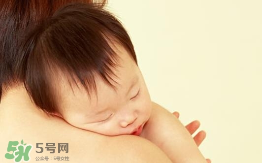 寶寶張嘴睡覺會變丑嗎？寶寶張嘴睡覺的危害