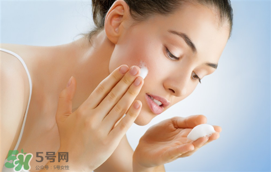 資生堂洗面奶是皂基嗎？資生堂洗面奶是氨基酸洗面奶嗎？