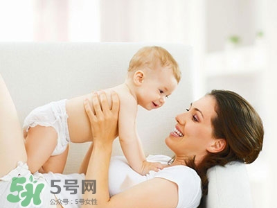 母乳喂養(yǎng)不能吃哪些東西？母乳喂養(yǎng)媽媽飲食注意事項(xiàng)