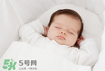 寶寶午睡多長時(shí)間才好？寶寶午睡的最佳時(shí)間