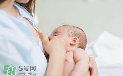 母乳到什么時(shí)候就沒營(yíng)養(yǎng)了？母乳什么時(shí)候斷最好？