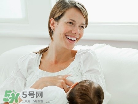 母乳到什么時(shí)候就沒營(yíng)養(yǎng)了？母乳什么時(shí)候斷最好？