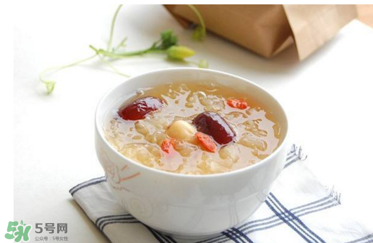 秋天吃什么養(yǎng)生？秋天養(yǎng)生食譜
