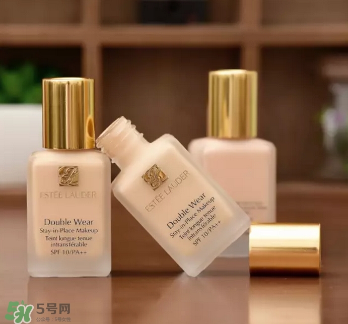 雅詩蘭黛DW粉底液真假怎么辨別-真假鑒定對(duì)比圖