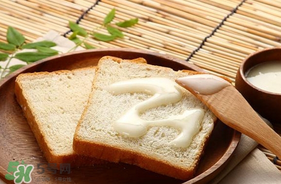 椴樹蜜是蜂蜜嗎？椴樹蜜怎么吃