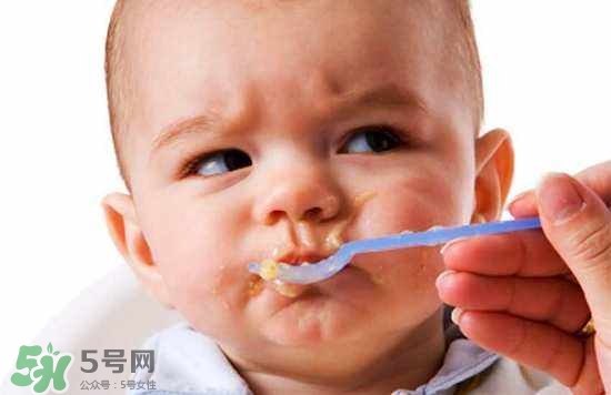 寶寶不吃輔食怎么辦？5個小妙招讓寶寶乖乖吃輔食