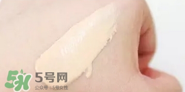 雅詩蘭黛DW粉底液真假怎么辨別-真假鑒定對(duì)比圖