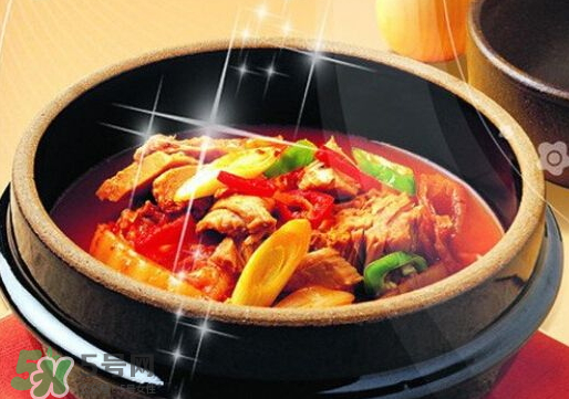美國(guó)黃燜雞米飯為什么那么貴？美國(guó)黃燜雞米飯多少錢一份？