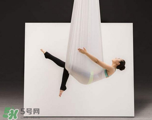 空中瑜伽多少錢一節(jié)課？自己家里裝空中瑜伽多少錢