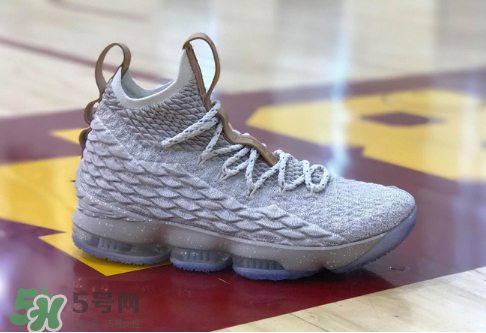nike lebron 15 ghost什么時(shí)候發(fā)售_多少錢？