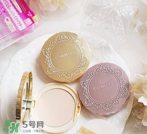 散粉粉餅定妝噴霧有什么區(qū)別？定妝產(chǎn)品推薦
