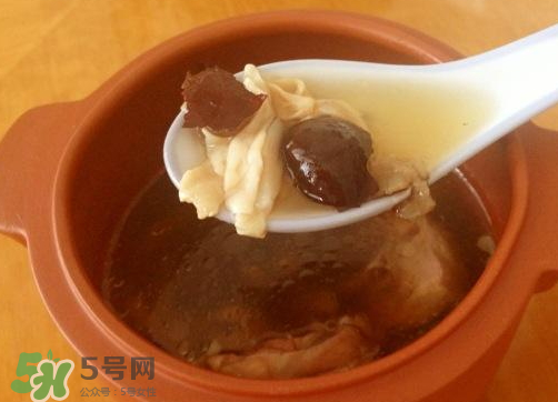 魚(yú)膠和什么一起燉最好？