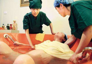 水中分娩時寶寶會嗆水嗎？水中分娩寶寶不會淹嗎？