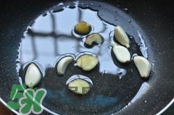 香辣蟹怎么做最好吃？香辣蟹怎么處理螃蟹？