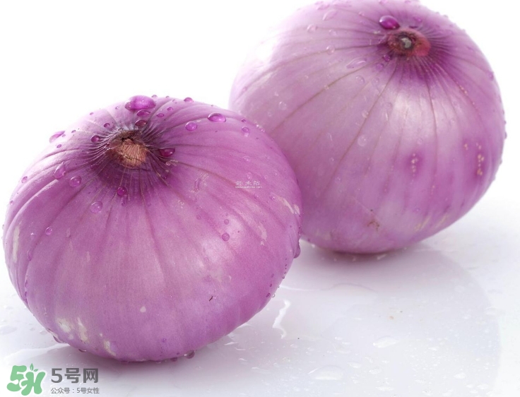 洋蔥汁能黑發(fā)嗎？洋蔥汁擦頭發(fā)能生發(fā)嗎？
