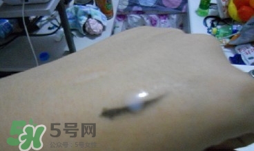美寶蓮眼線膏暈染嗎？美寶蓮眼線膏好用嗎