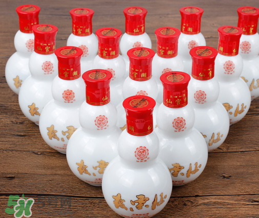 ?板栗酒能存放多久？?板栗泡酒可以放多久？