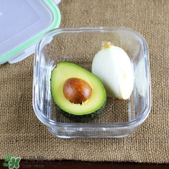 牛油果隔夜了還能吃嗎？牛油果可以冷凍保存嗎？