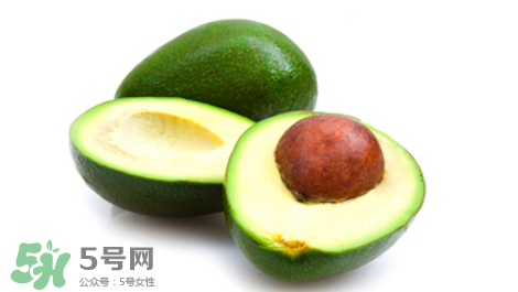 牛油果果汁怎么做？牛油果和什么榨汁好喝？