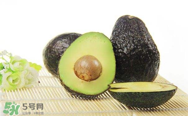 牛油果是發(fā)物嗎？牛油果怎么吃不會(huì)過敏？