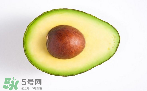 寶寶多大可以吃牛油果？寶寶吃牛油果的好處