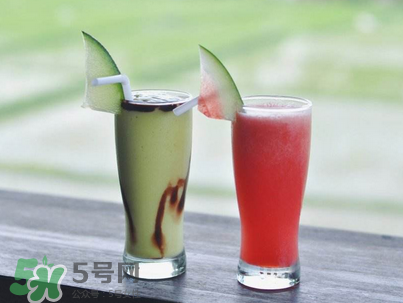 牛油果果汁可以放多久？牛油果果汁隔夜了還能吃嗎？