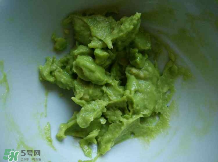 牛油果沙拉怎么做？牛油果沙拉用什么醬？