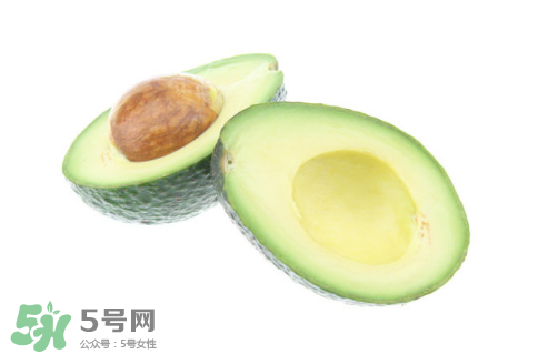 寶寶吃牛油果要蒸熟嗎？寶寶吃牛油果會(huì)便秘嗎？