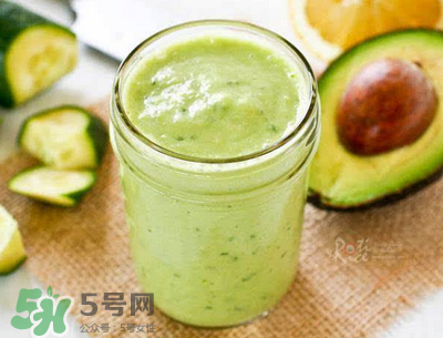 牛油果果汁可以放多久？牛油果果汁隔夜了還能吃嗎？