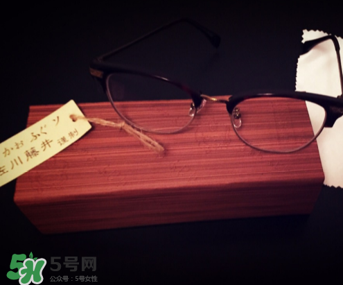 佐川藤井眼鏡怎么樣？佐川藤井和木九十哪個(gè)好？