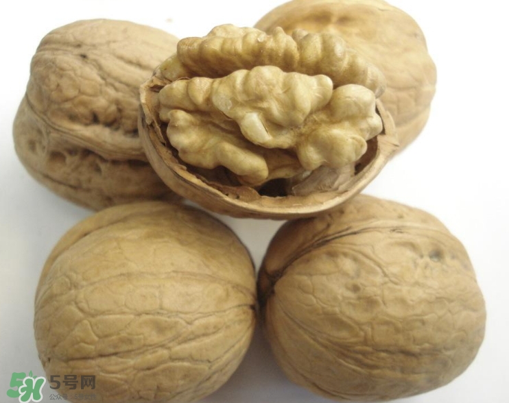 核桃什么時候吃最好？核桃一次吃多少為宜？