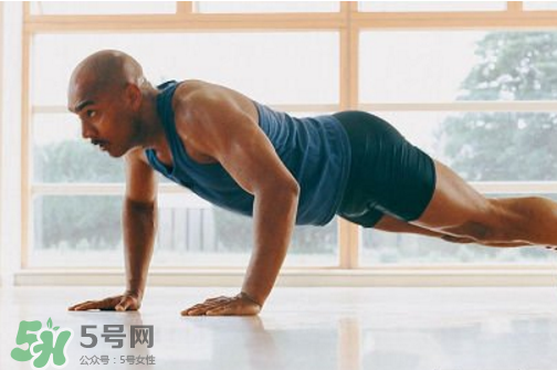 波比跳能減肚子嗎？波比跳做多少能減脂？