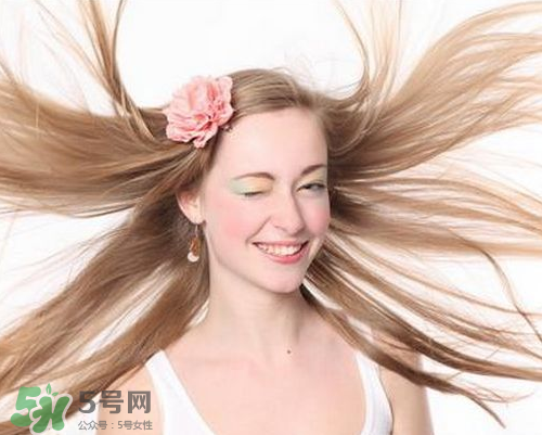 基礎(chǔ)護(hù)發(fā)的步驟是什么？正確護(hù)理頭發(fā)