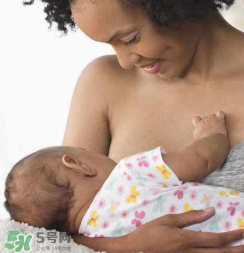 寶寶突然不吃母乳了怎么回事？寶寶不吃母乳是為什么？