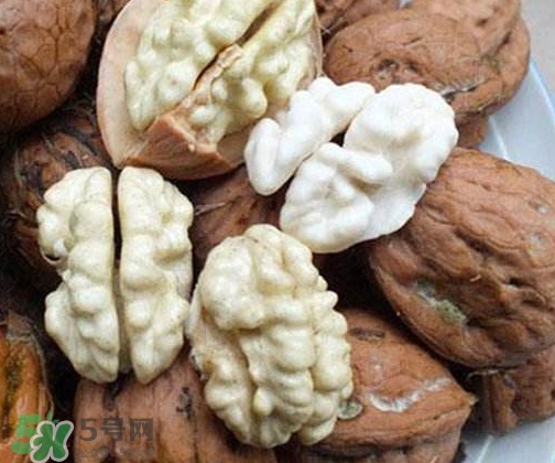 鮮核桃是涼性還是熱性？鮮核桃是發(fā)物嗎？