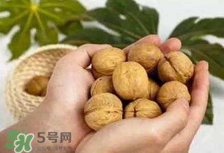 核桃與什么食物相克？核桃和什么一起吃有營(yíng)養(yǎng)？