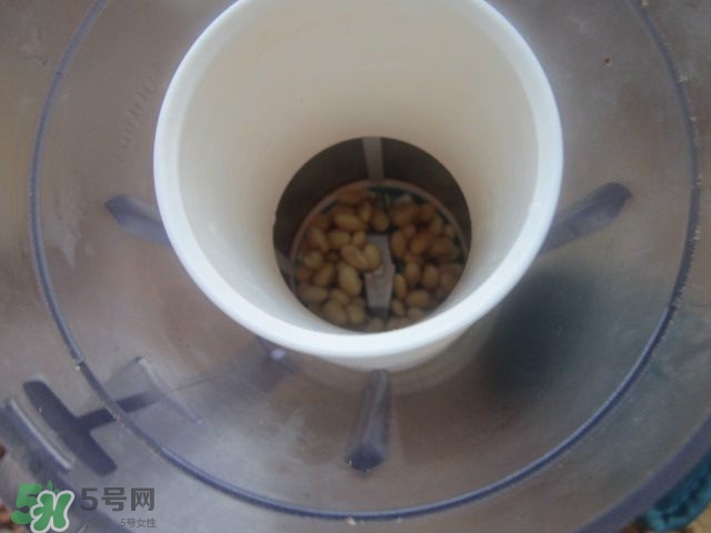 核桃可以和黃豆一起打豆?jié){嗎？核桃和什么一起打豆?jié){好？
