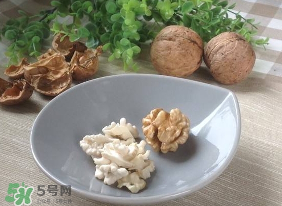 新鮮核桃怎么吃？新鮮核桃怎么給寶寶吃？