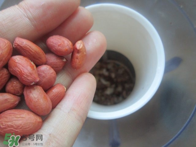 核桃可以和黃豆一起打豆?jié){嗎？核桃和什么一起打豆?jié){好？