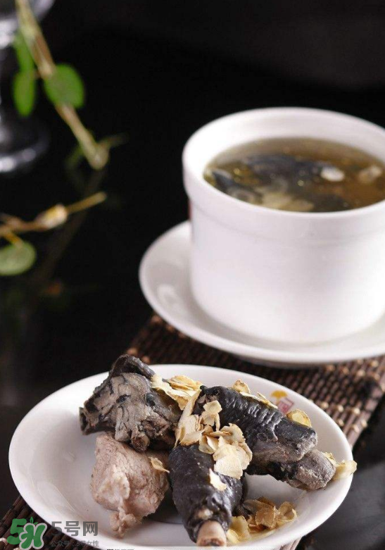 花旗參烏雞湯經(jīng)期可以喝嗎？