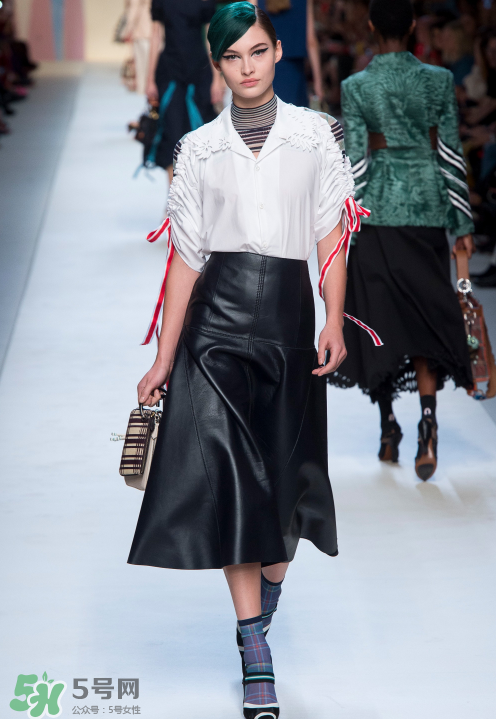 fendi2018春夏系列怎么樣_好看嗎_款式有哪些？